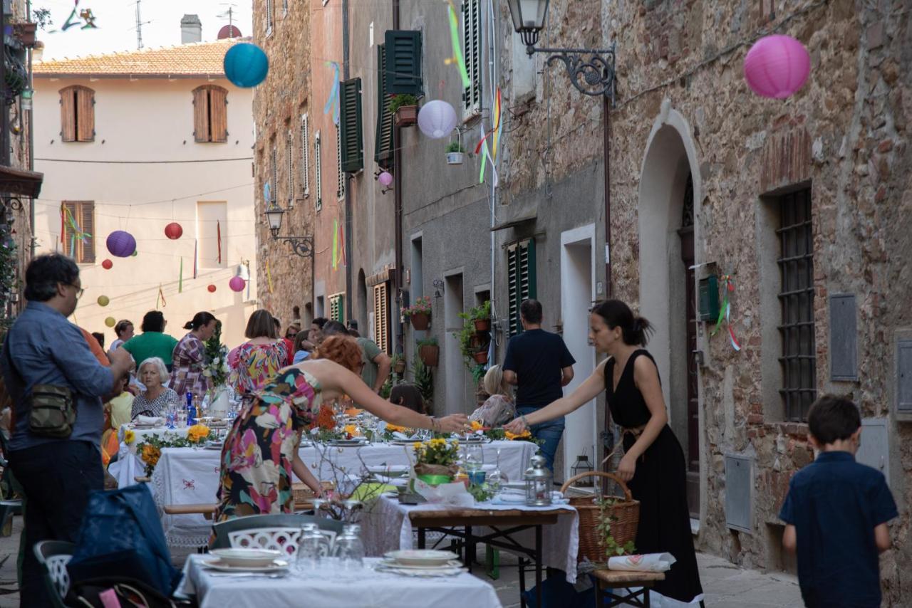 Borgo Di Caldana Accoglienza Turistica Diffusa ภายนอก รูปภาพ